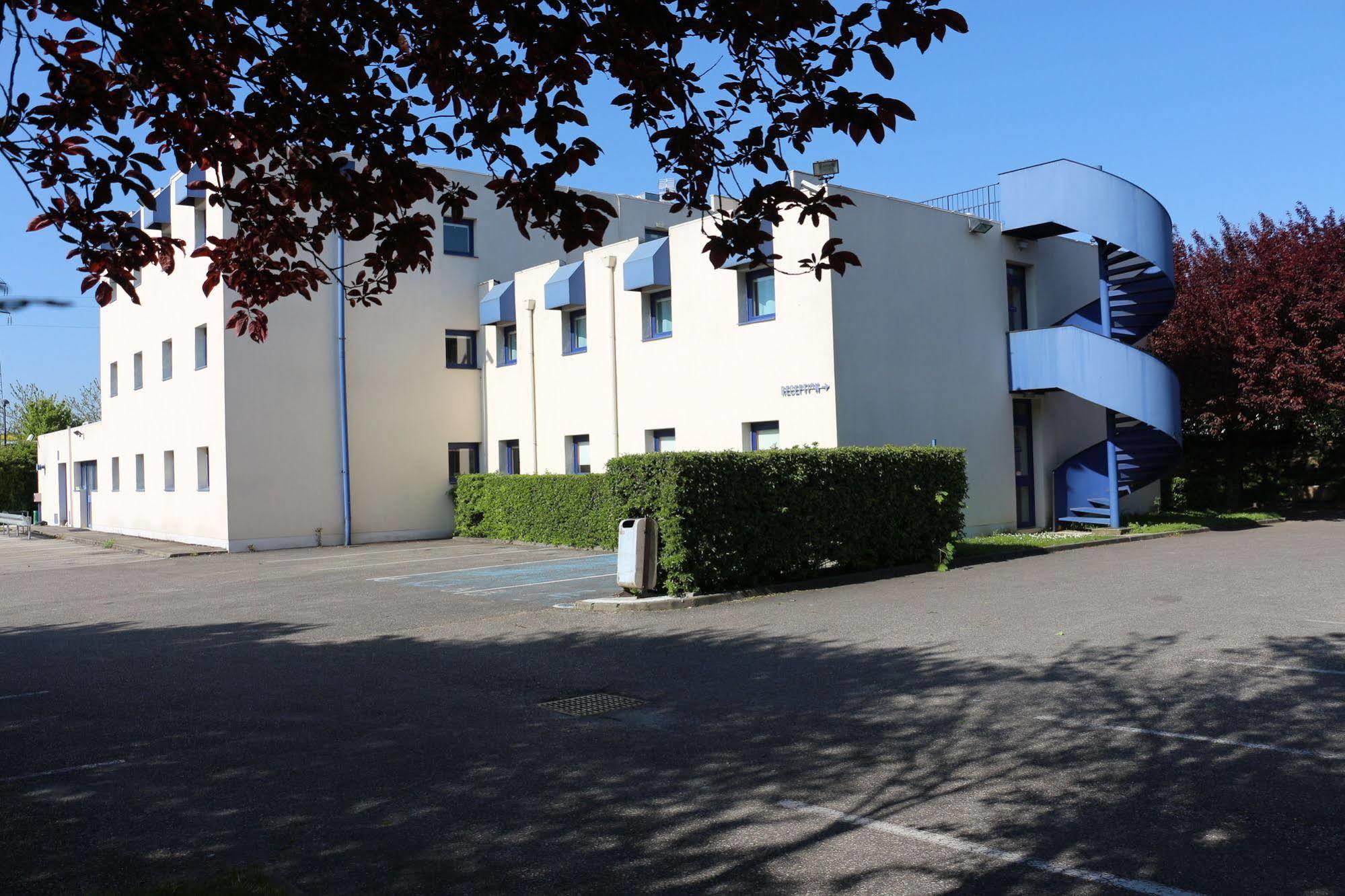 1ère Etape Hotel 2*